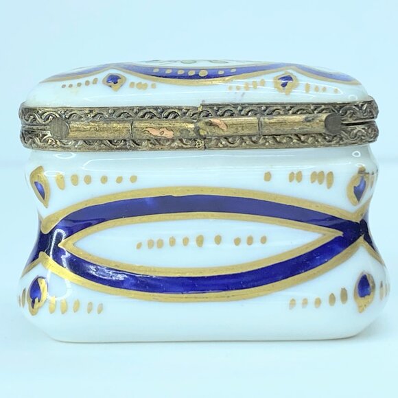 Blue Rectangle Pill Porcelain Limoges Trinket Box A33 - Picture 4 of 7